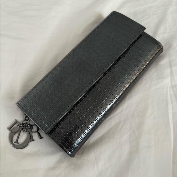 Christian Dior Micro-Cannage Lady Dior Croisiere Wallet On Chain - Picture 1 of 10